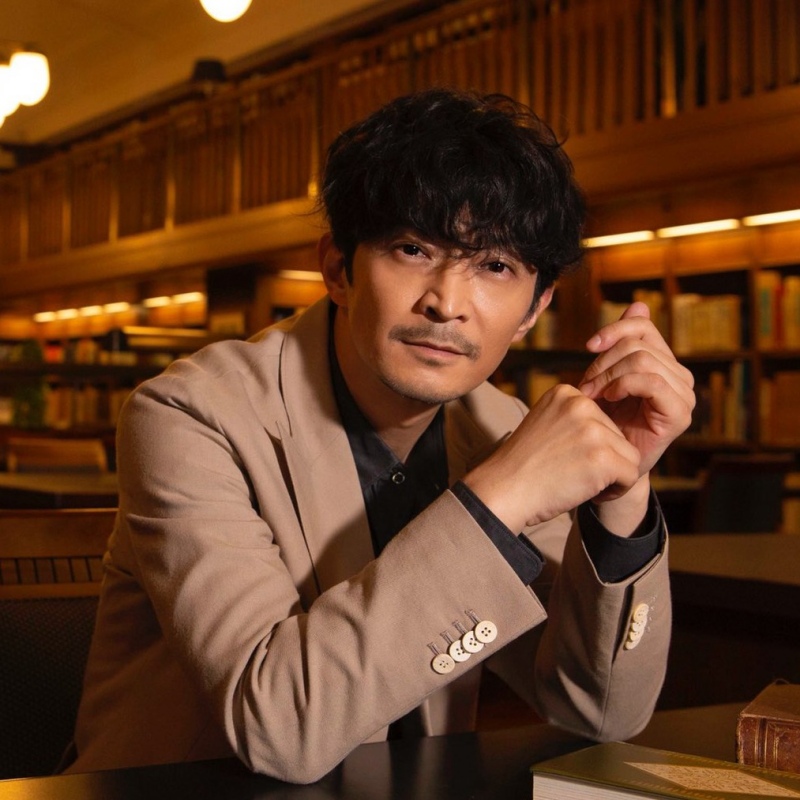 帥大叔聲優「津田健次郎」在日劇《西園寺小姐不做家事》扮演深情男二，迷倒觀眾！