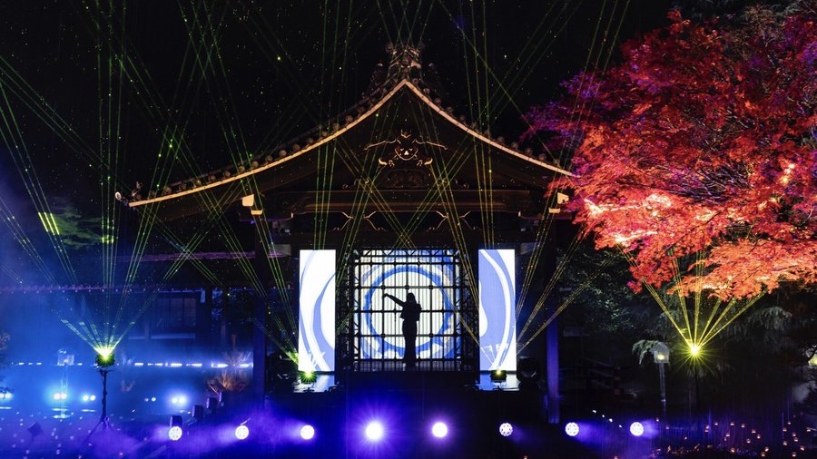 Ado在《紅白歌合戰》演唱的地點就在京都！日本東本願寺跟能舞台介紹
