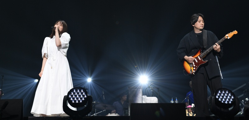 【現場報導】日本國民團「生物股長」橫濱演唱會新舊名曲連發感動萬人！上白石萌音驚喜現身合唱