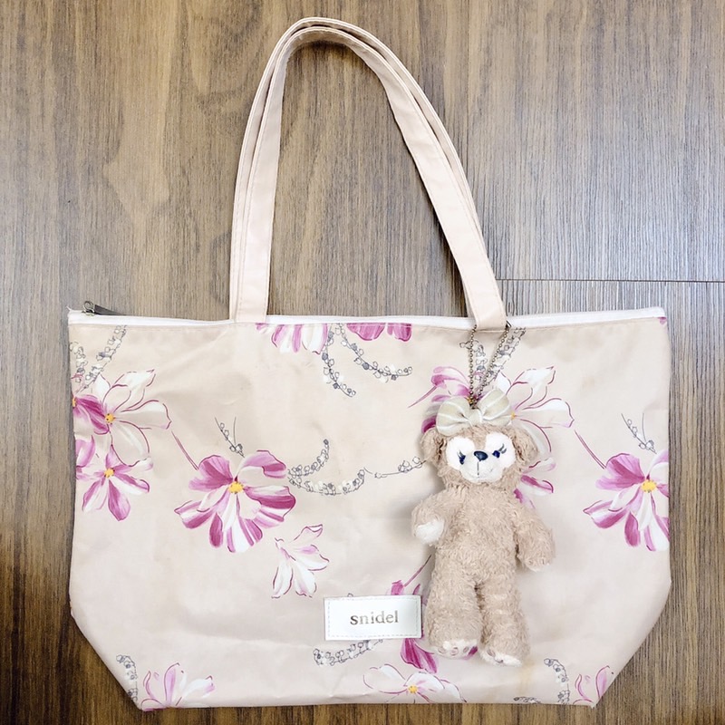 碎花長罩衫穿搭