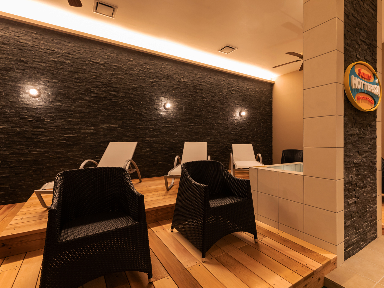 hotters24_airysauna_休息空間