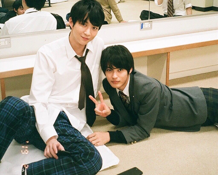 《3年A班-從此刻起，大家都是我的人質》側拍