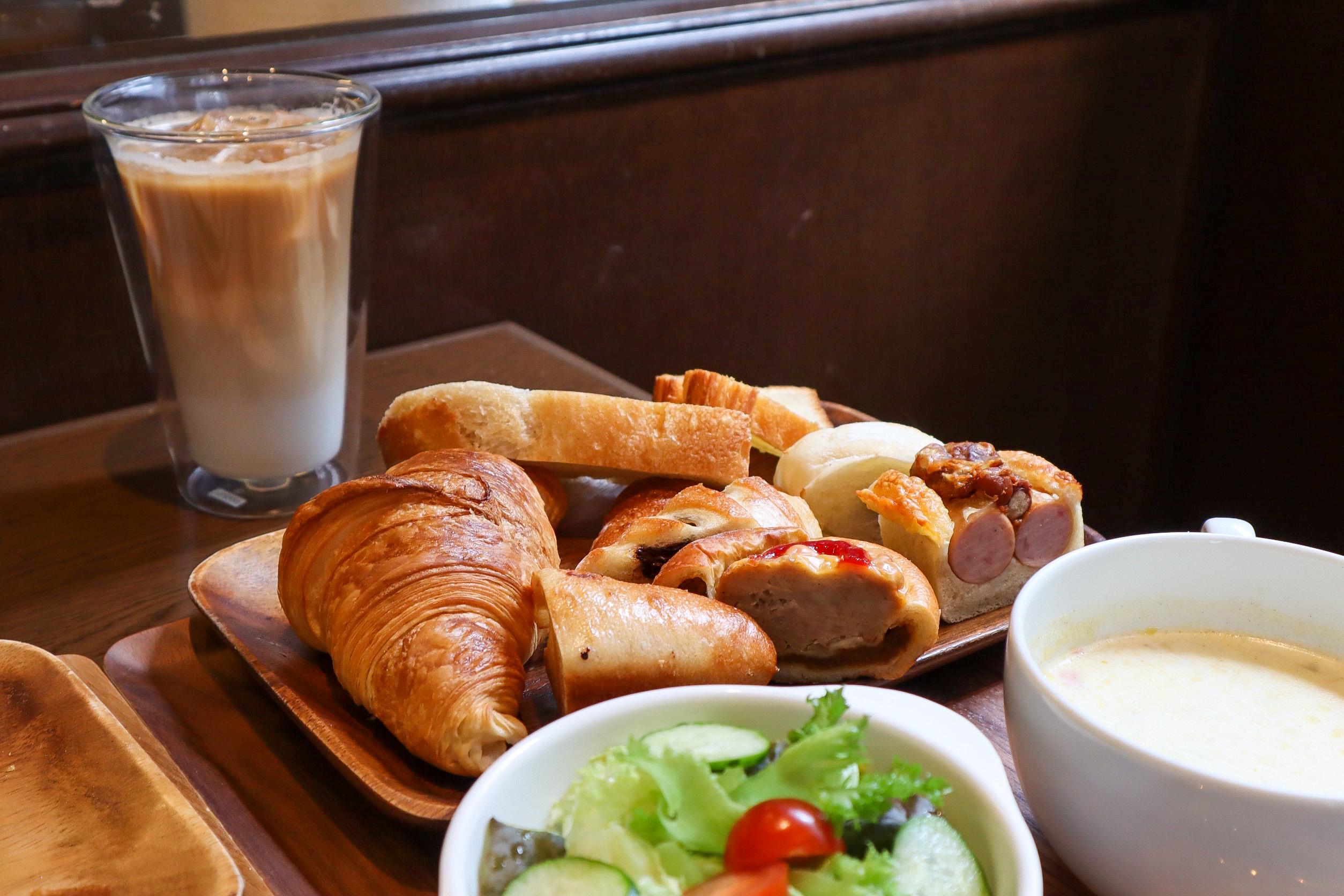 main mano 麵包吃到飽