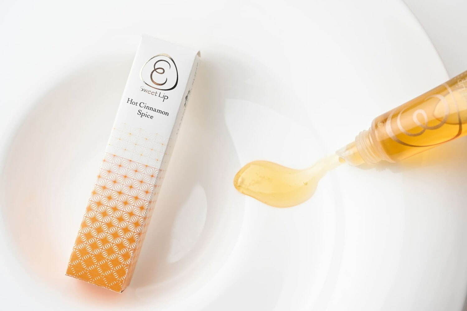 ameya_eitaro_harney_sons_sweetlip_hot_cinnamons_spice