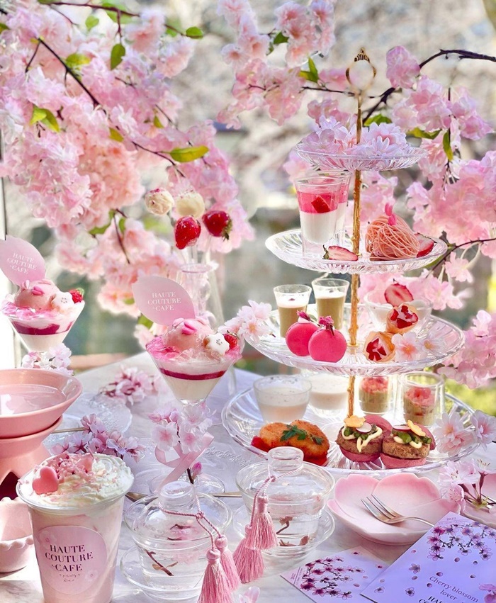 HAUTE COUTURE CAFE
