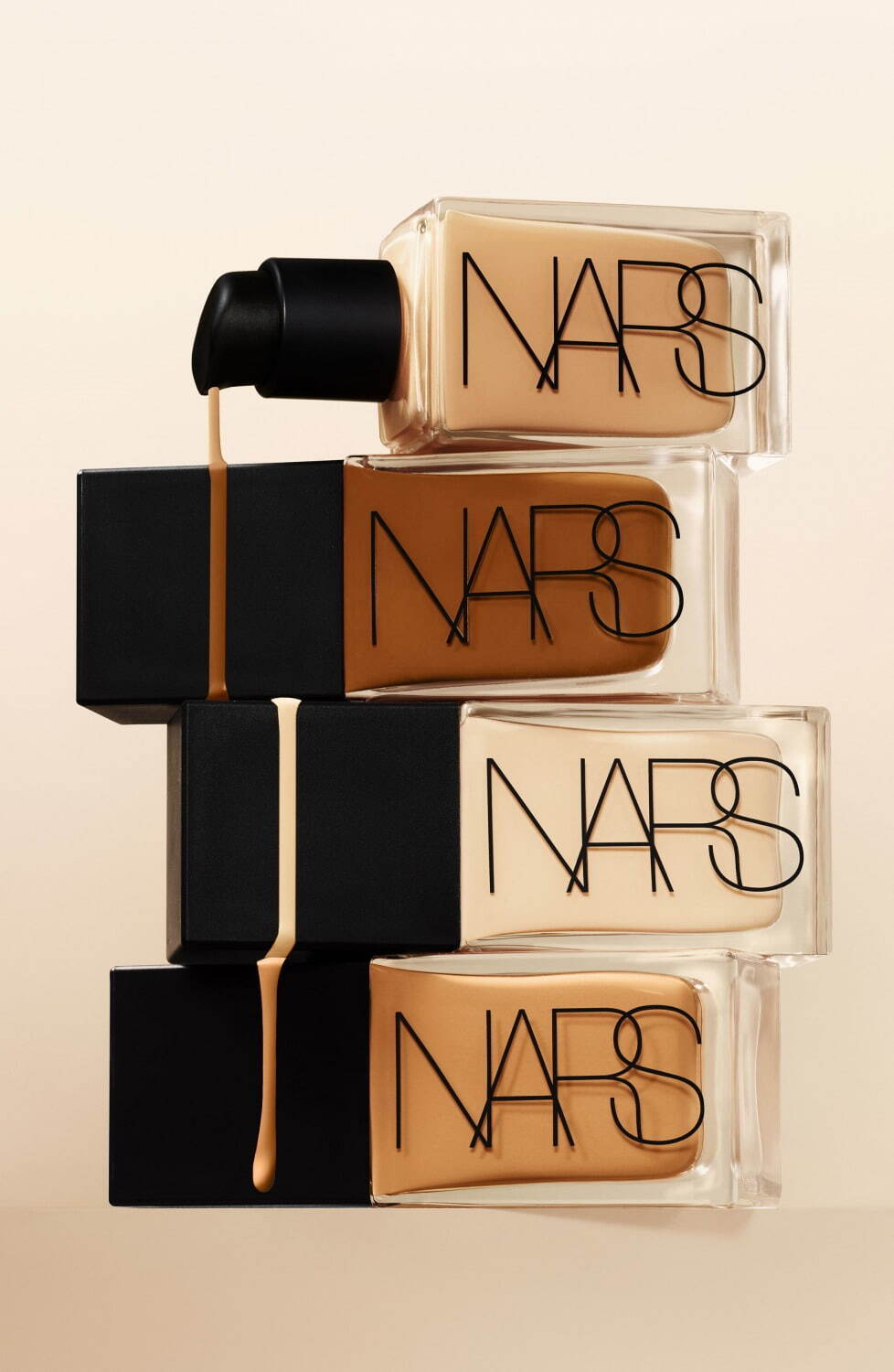 NARS 裸光肌萃粉底精華