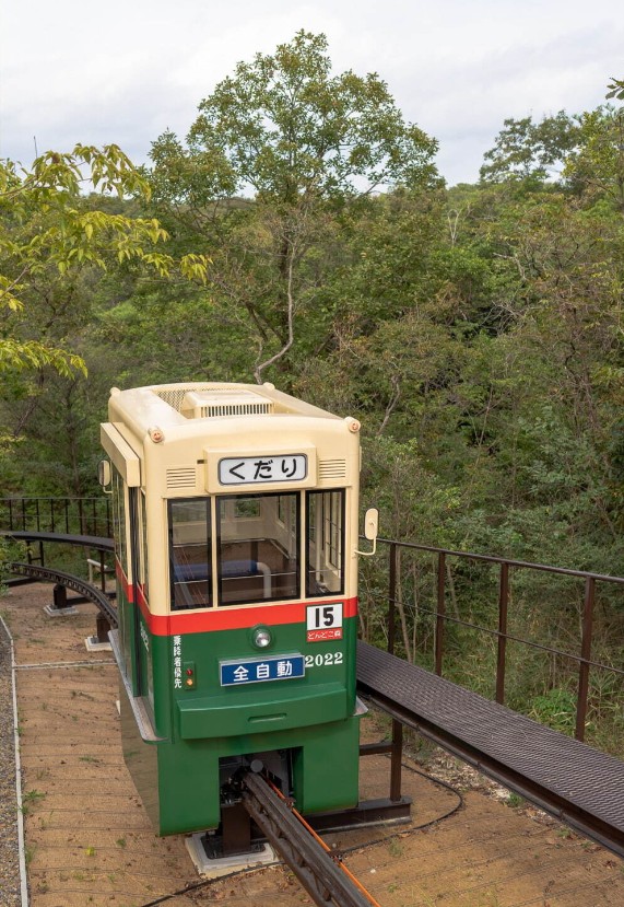 吉卜力樂園_ghibli park_咚咚吭森林區_咚咚吭號