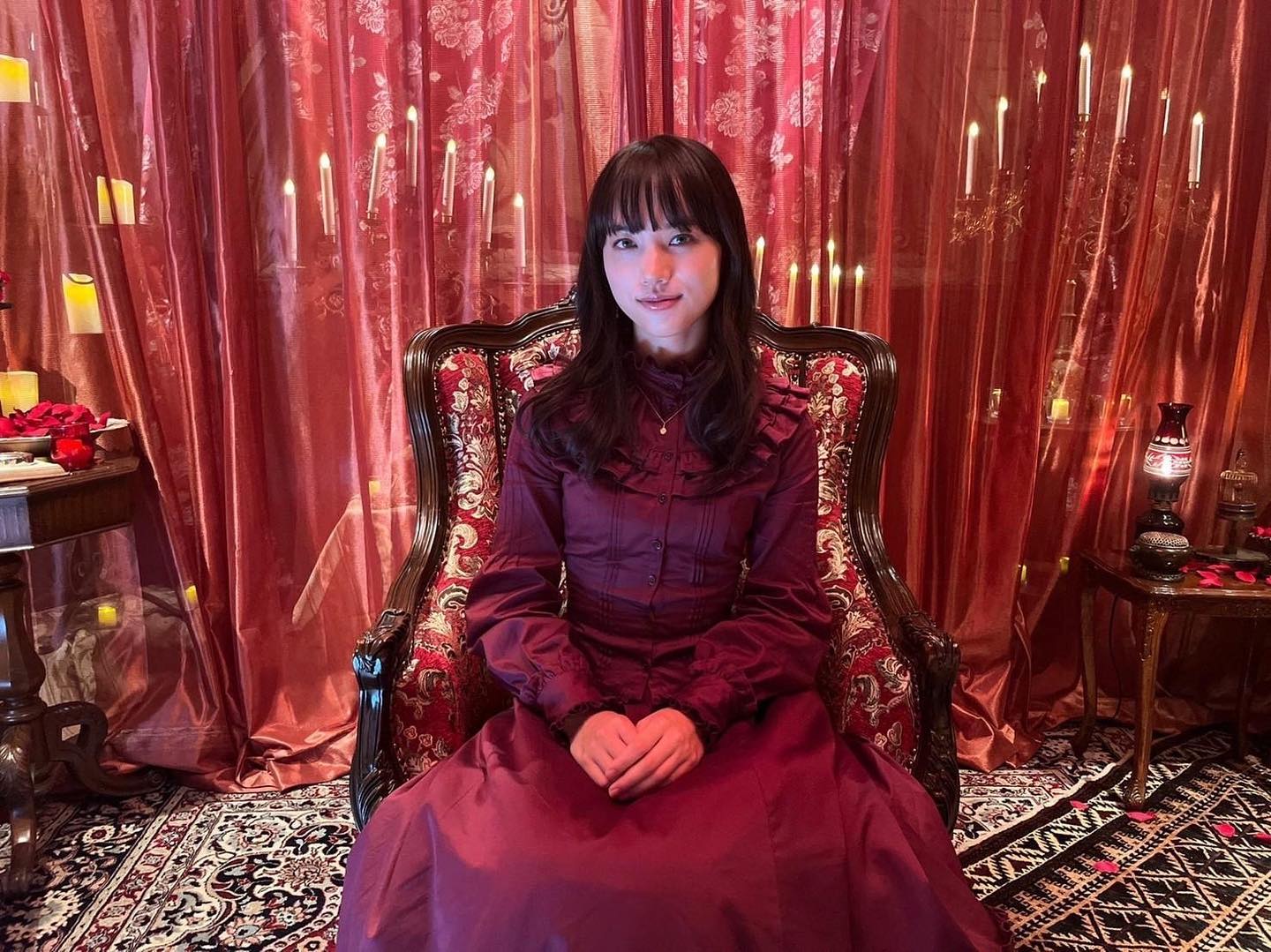 靈媒偵探城塚翡翠