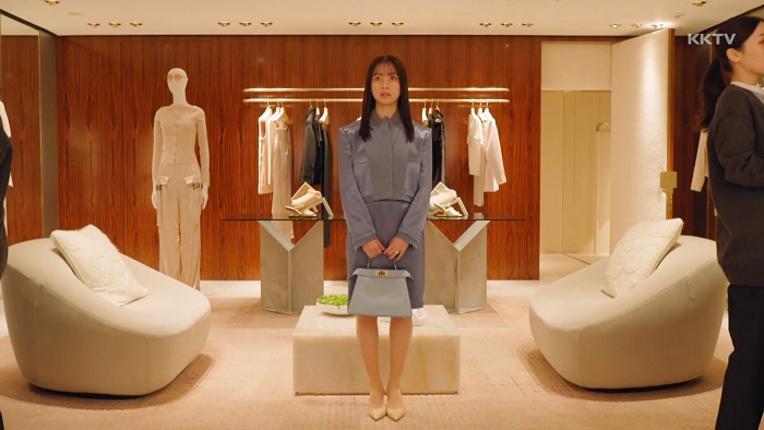 FENDI天藍色穿搭