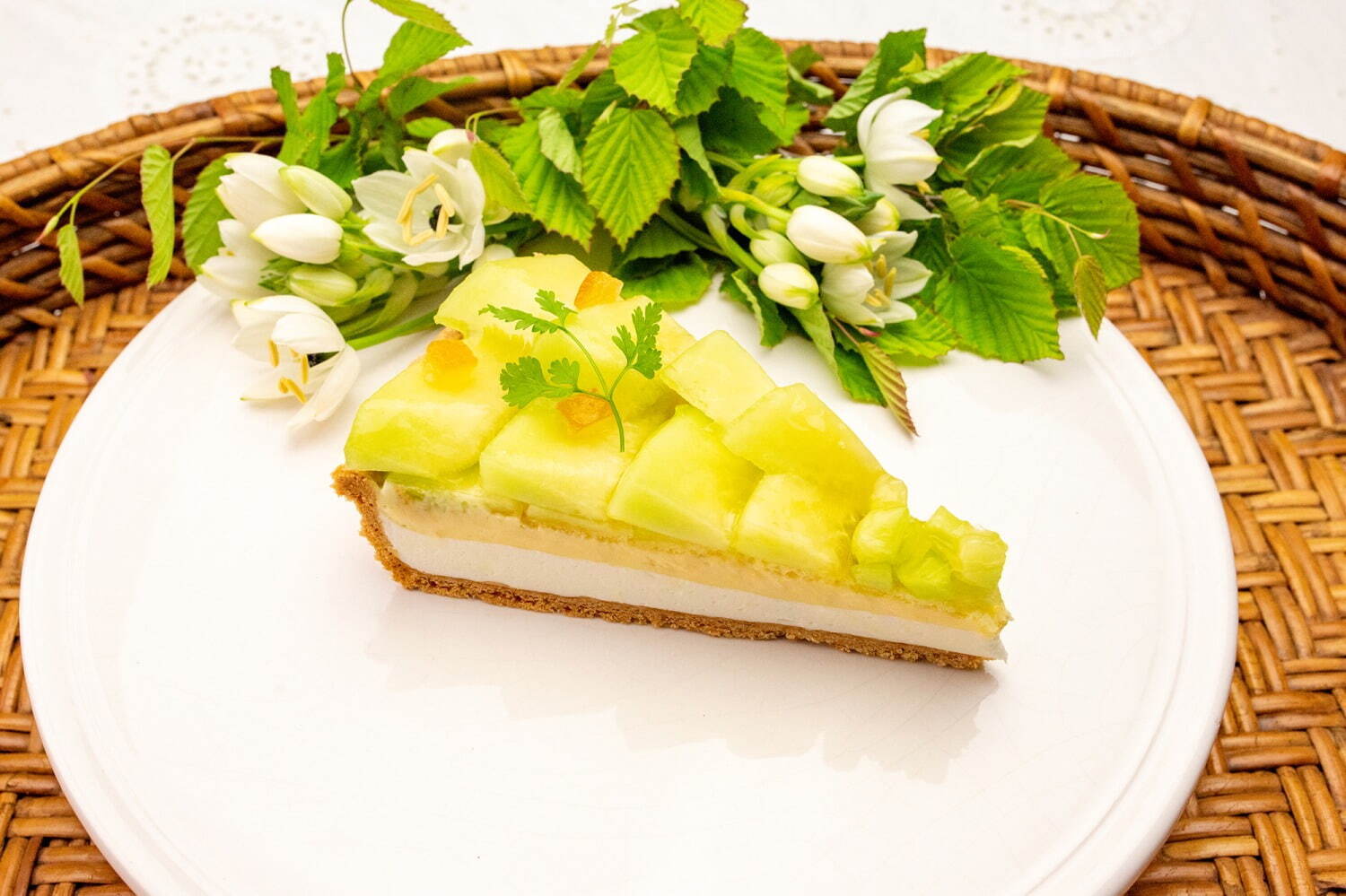 Quil fait bon_水果塔_哈蜜瓜與牛奶慕斯塔~橘子風味~_切片