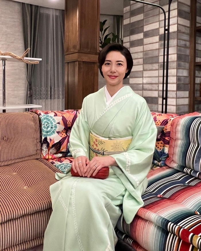 松嶋菜菜子和服