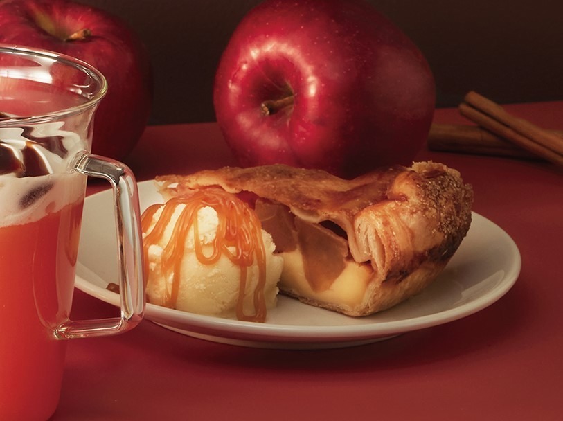 星巴克_アイス&キャラメルソースを添えたアップルパイ_蘋果派佐冰淇淋與焦糖醬