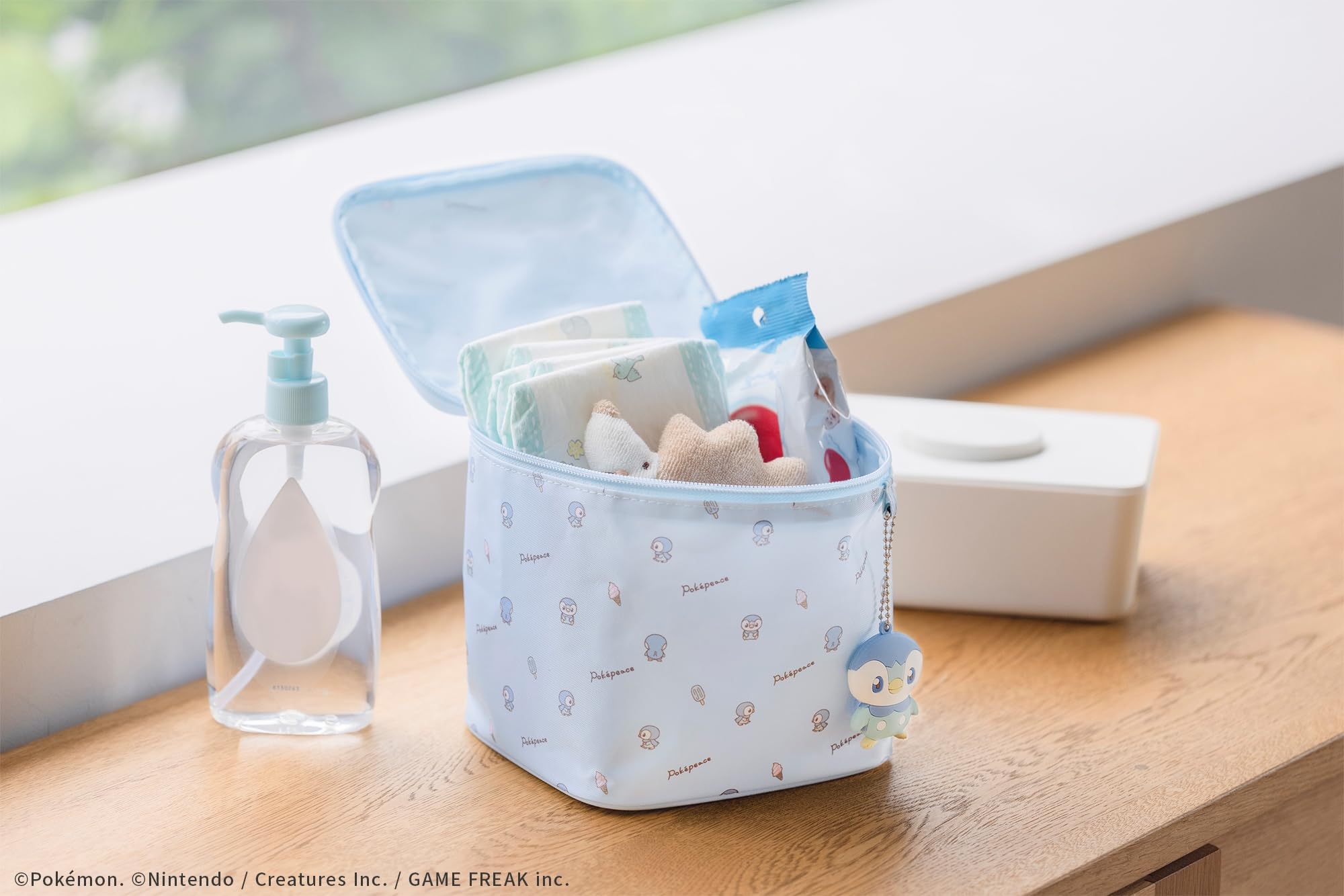 波加曼化妝包與吊飾