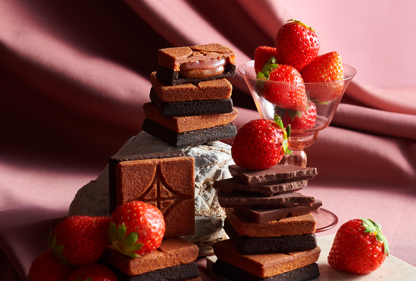 PRESS BUTTER SAND 季節限定草莓巧克力口味