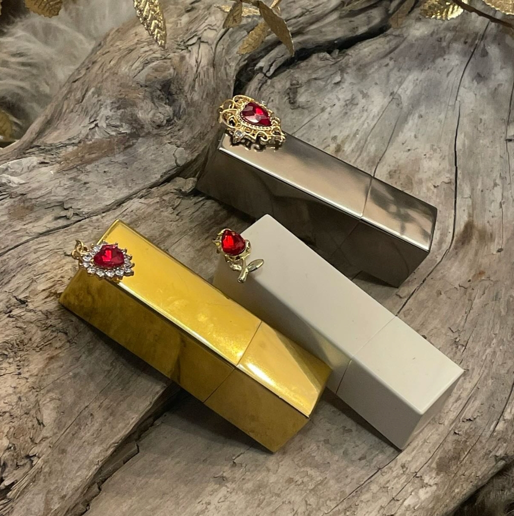 𝖫𝖨𝖯 𝖠𝖳𝖤𝖫𝖨𝖤𝖱