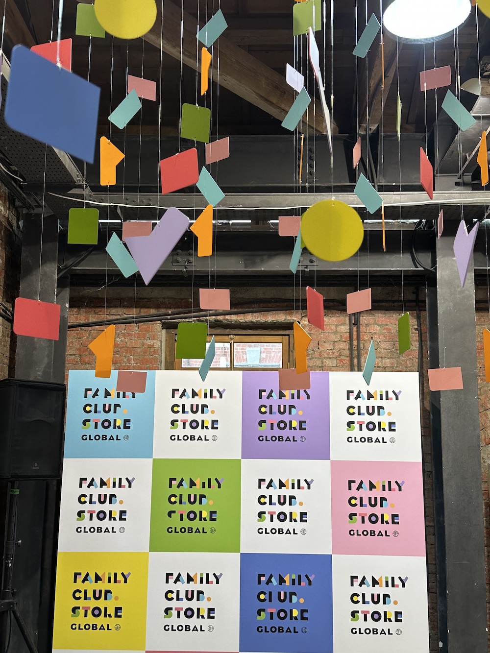 「FAMILY CLUB.STORE GLOBAL」台北快閃店_精美背板