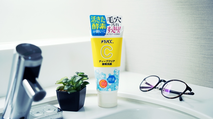 Melano CC 深層潔淨酵素洗面乳