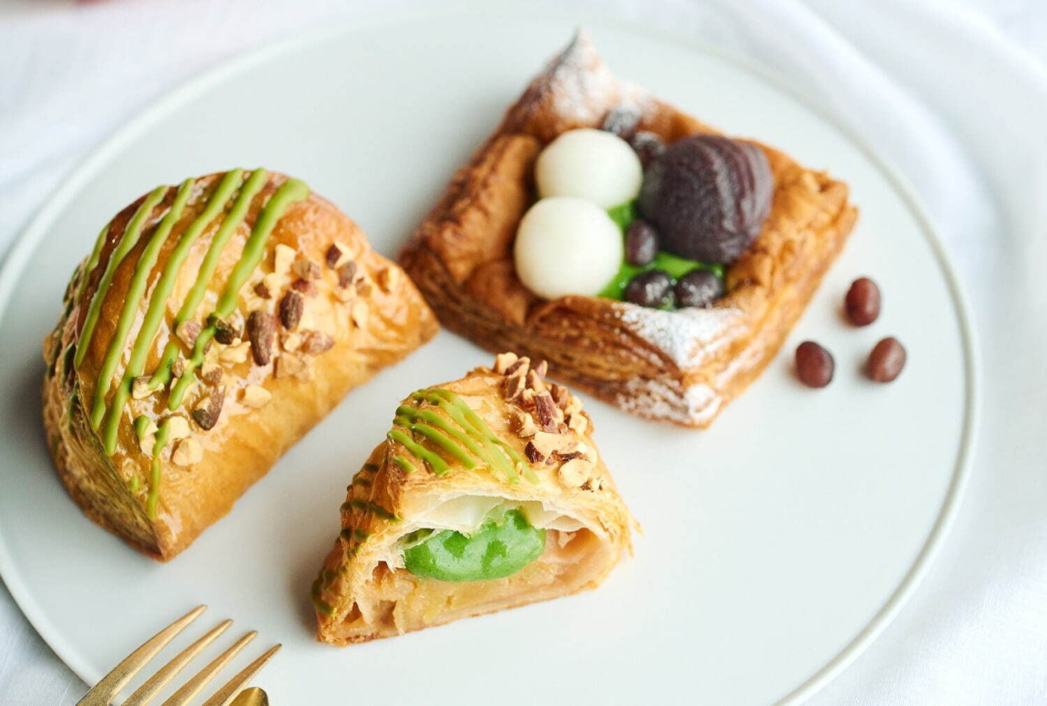 2025年4月_美麗甜點_RINGO_新鮮出爐的卡仕達蘋果派 天龍抹茶