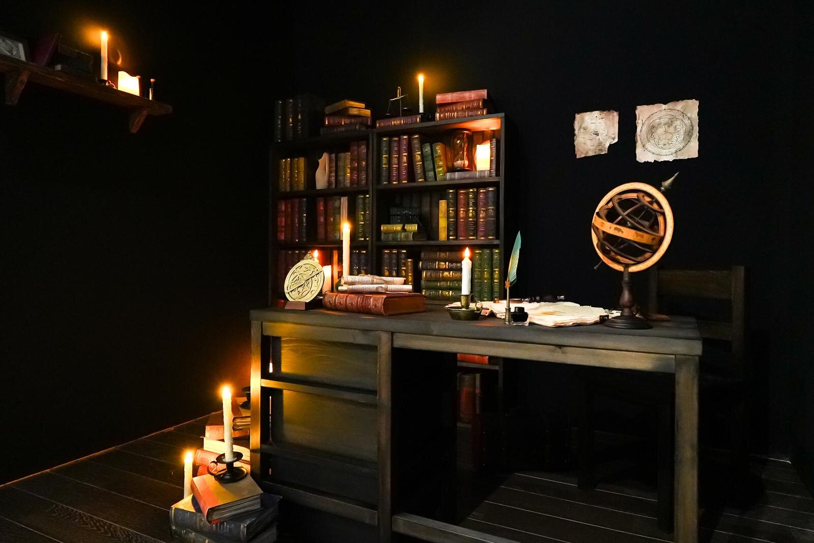 展示風景 &copy;魚豊／小学館