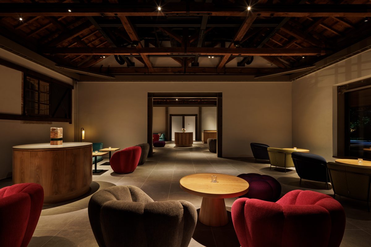 Dining Lounge