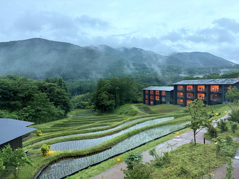 界由布院